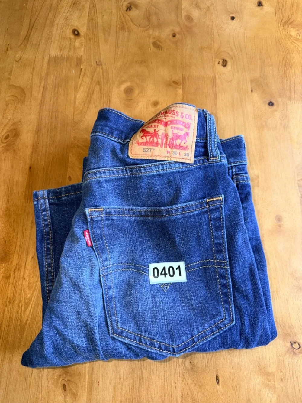 Levis 527 Slim Bootcut Jeans Mens 30x30 Blue Denim Medium Wash 0401